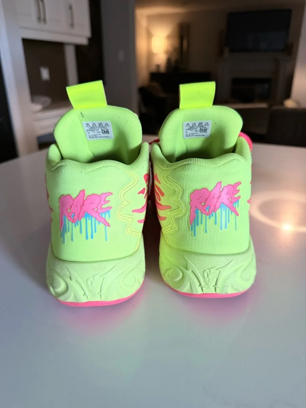 PUMA x LaMelo Ball MB.04 '1Love' Basketball Shoes - Picture 4 of 6